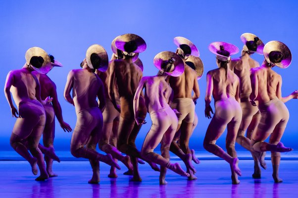 Compagnie Marie Chouinard_Magnificat_ (c) Sylvie-Ann Par&eacute;